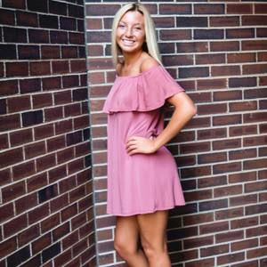 Meet your Posher, Claire